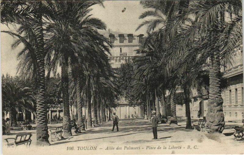 Carte postale ancienne Toulon Place de la Liberte ,Allee des Palmiers France à Toulon