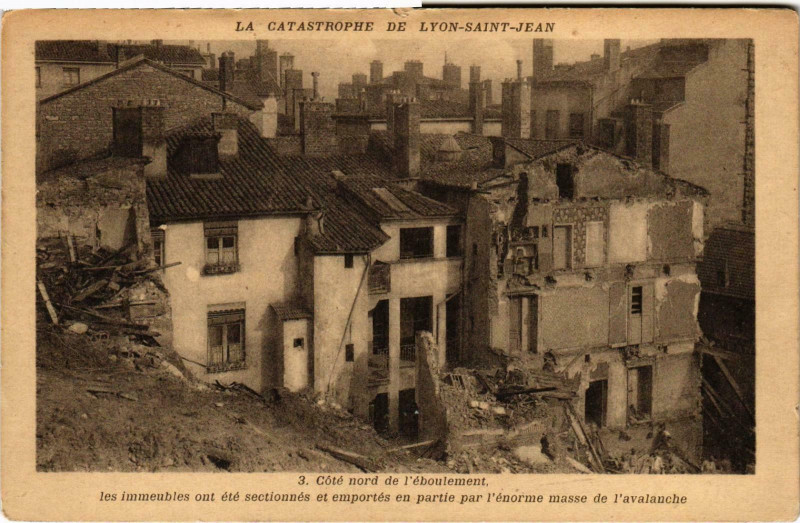 Carte postale ancienne Oatastrophe de Lyon St-Jean Rhone à Lyon