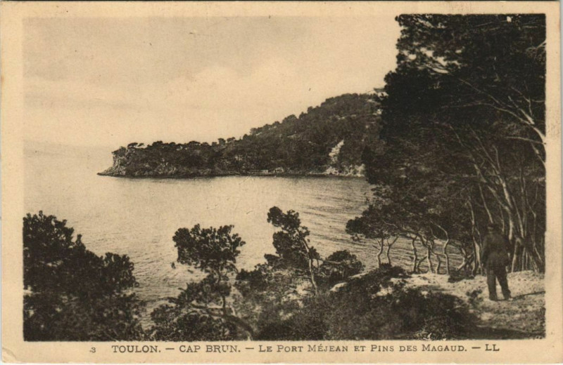 Carte postale ancienne Toulon Cap Brun ,Port Mejean et pins de Magaud France à Toulon