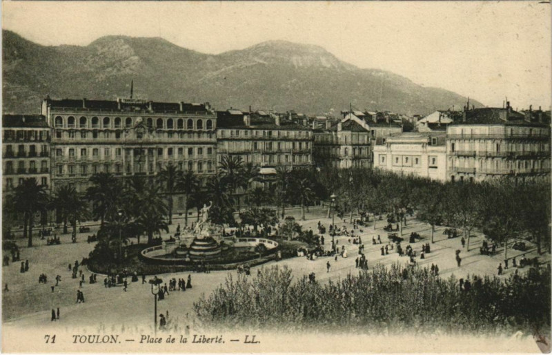 Carte postale ancienne Toulon Place de la Liberte France à Toulon