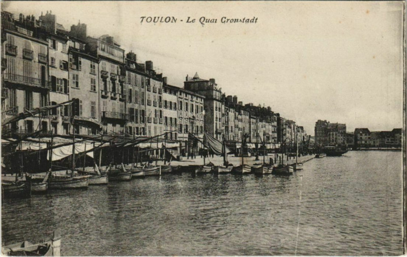 Carte postale ancienne Toulon Le Quai Cronstadt France à Toulon