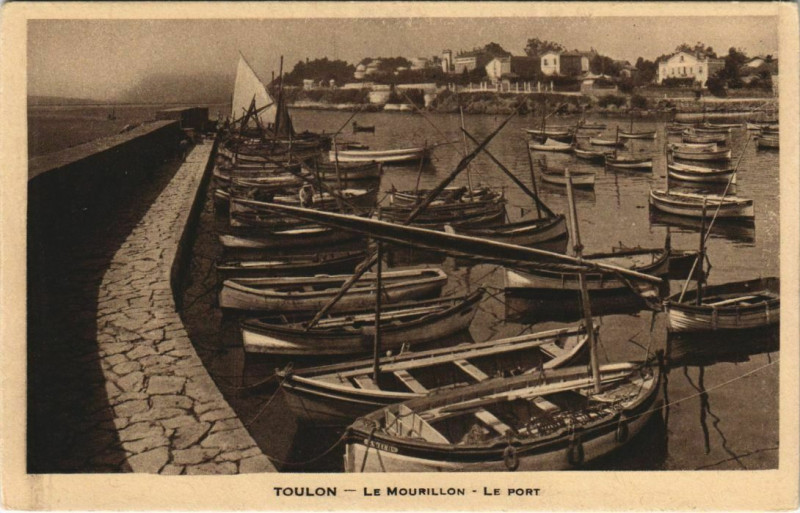 Carte postale ancienne Toulon Le Mourillon ,Le Port France à Toulon