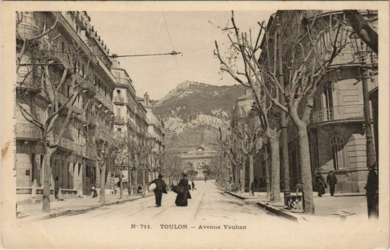 Carte postale ancienne Toulon Avenue Vauban France à Toulon