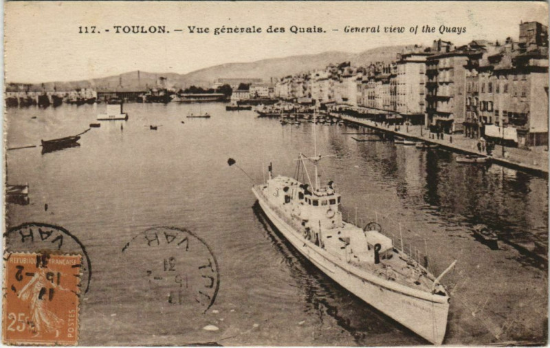 Carte postale ancienne Toulon vue generale des Quais France à Toulon
