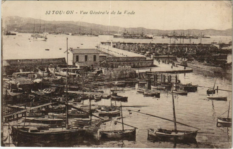 Carte postale ancienne Toulon vue generale de la Rade France à Toulon