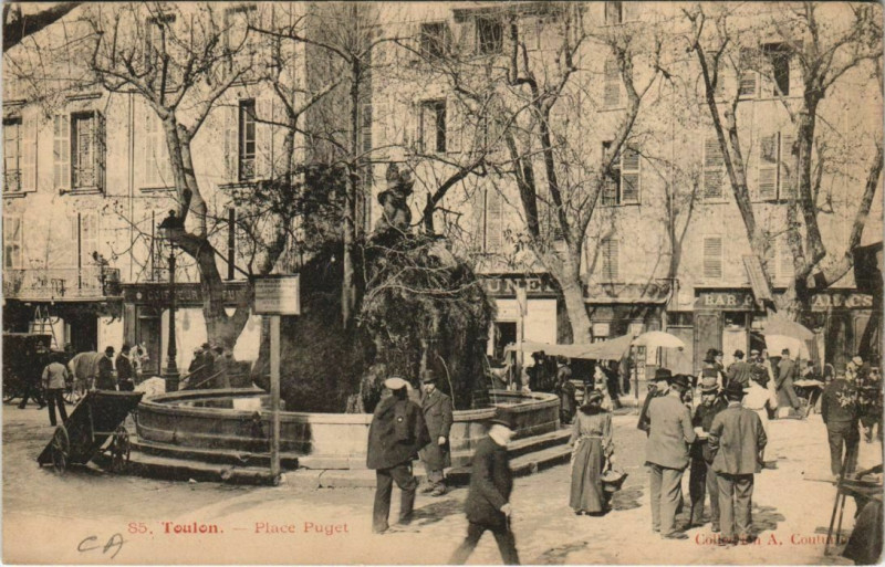 Carte postale ancienne Toulon Place Puget France à Toulon