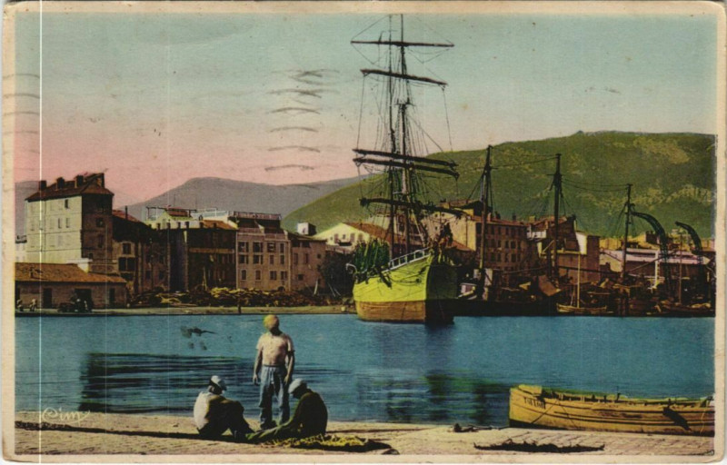 Carte postale ancienne Toulon Port Marchand France à Toulon