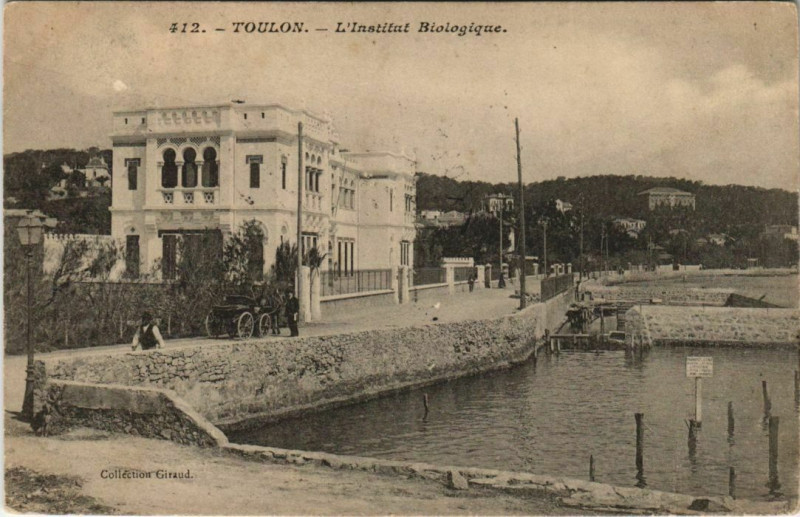 Carte postale ancienne Toulon Intstitut Biologique France à Toulon