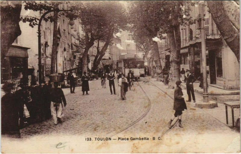 Carte postale ancienne Toulon Place Gambetta France à Toulon