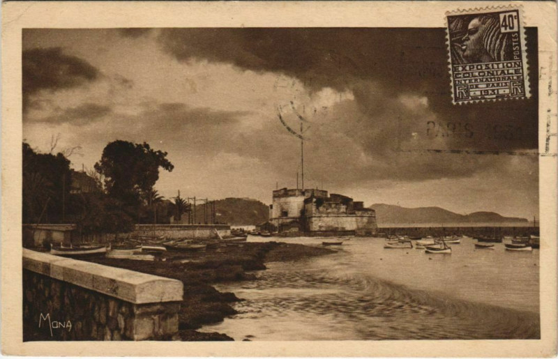 Carte postale ancienne Toulon Le Mourillon et le Fort Saint-Louis France à Toulon