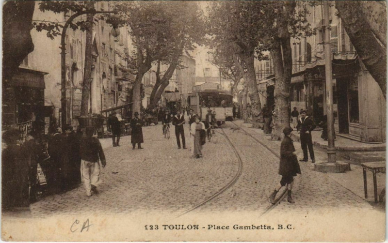 Carte postale ancienne Toulon Place Gambetta France à Toulon