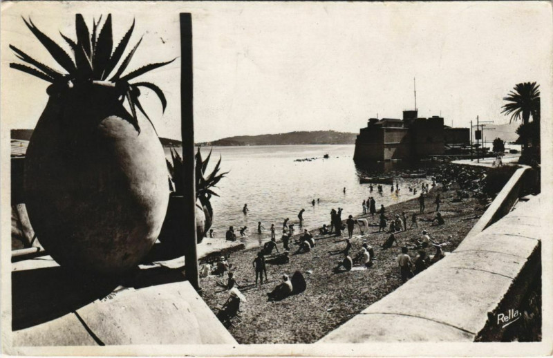 Carte postale ancienne Toulon Le Mourillon ,le Fort Saint-Louis et la Plage France à Toulon
