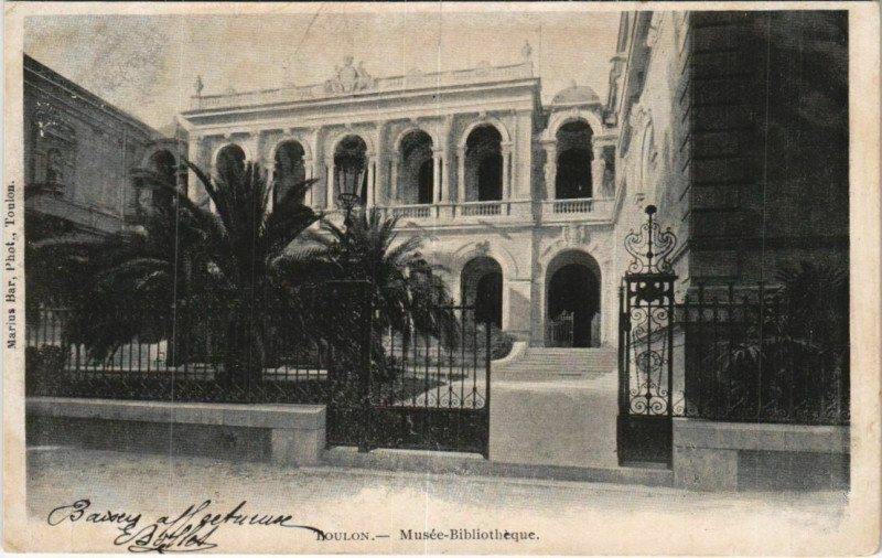 Carte postale ancienne Toulon Musee Bibliotheque France à Toulon