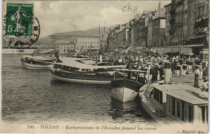 Carte postale ancienne Toulon Embarcations de l'Escadre France à Toulon