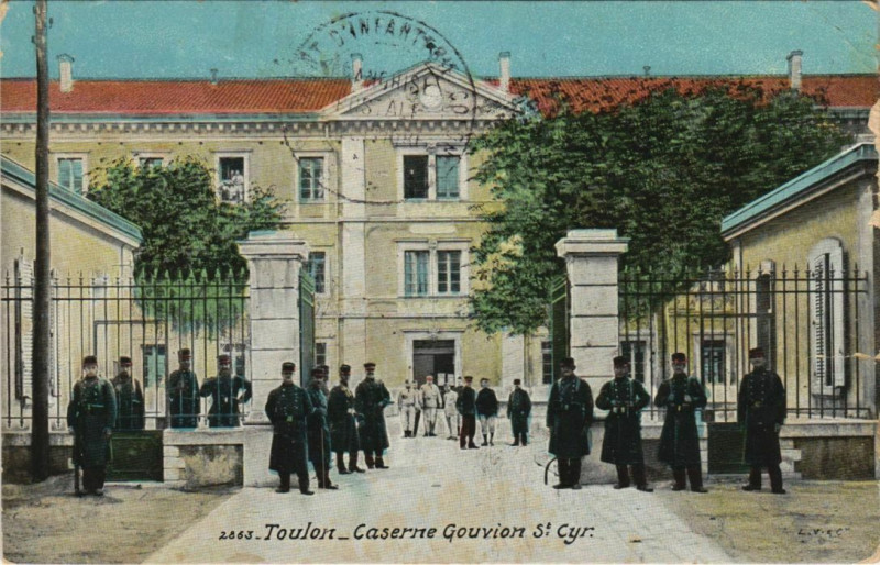 Carte postale ancienne Toulon Caserne Gouvion Saint-Cyr France à Toulon