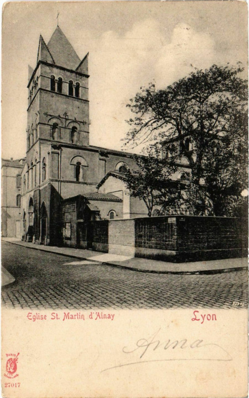 Carte postale ancienne Lyon Eglise St. Martin d'Ainay à Lyon