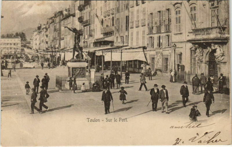 Carte postale ancienne Toulon Sur le Port France à Toulon