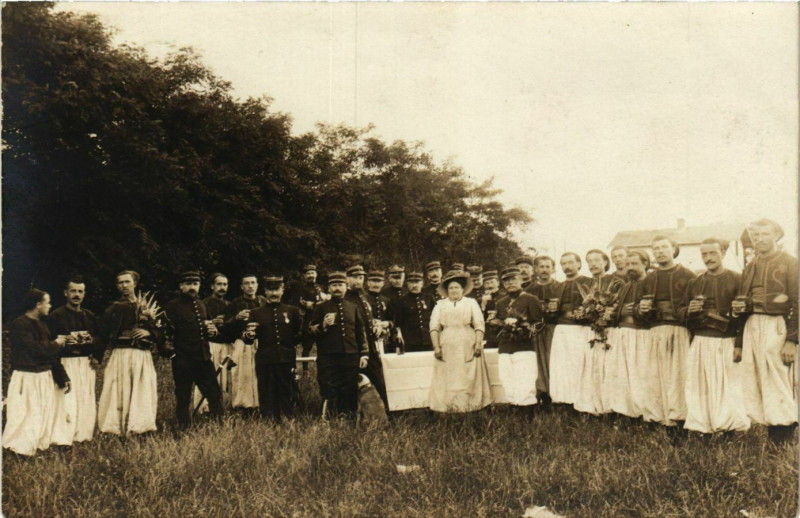 Carte postale ancienne Carte photo Sathonay