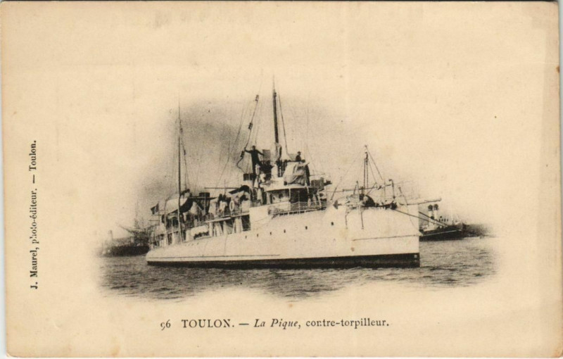 Carte postale ancienne Toulon La Pique ,contre torpilleur France à Toulon