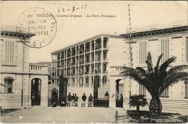Carte postale ancienne Toulon Casernes Grignan ,La Porte Principale France à Toulon