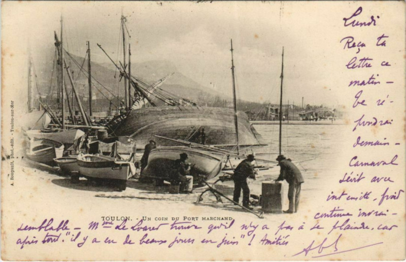Carte postale ancienne Toulon Un coin du Port Marchand France à Toulon