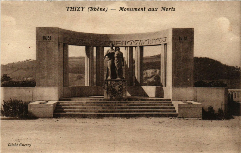 Carte postale ancienne Thizy - Monument aux Morts