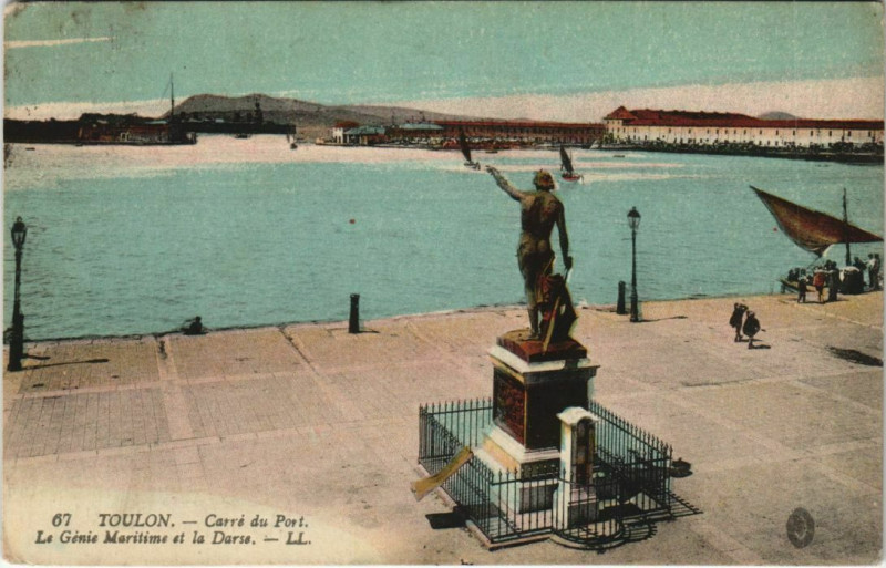 Carte postale ancienne Toulon Carre du Port ,Le Genie Maritime et la Darse France à Toulon
