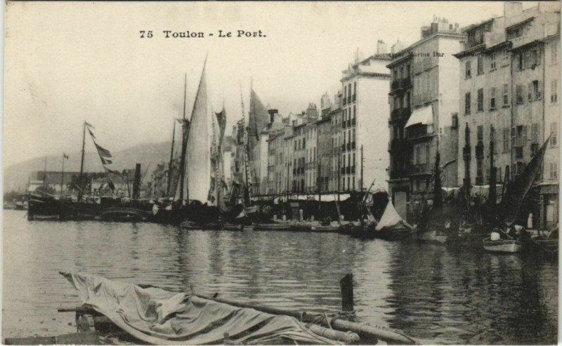 Carte postale ancienne Toulon Le Port France à Toulon
