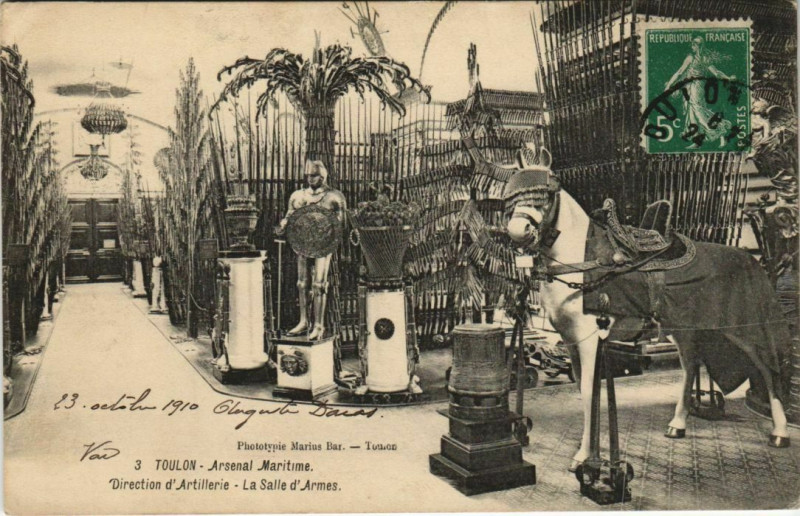 Carte postale ancienne Toulon Arsenal Maritime,Salle d'Armes France à Toulon