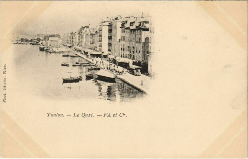 Carte postale ancienne Toulon Le Quai France à Toulon