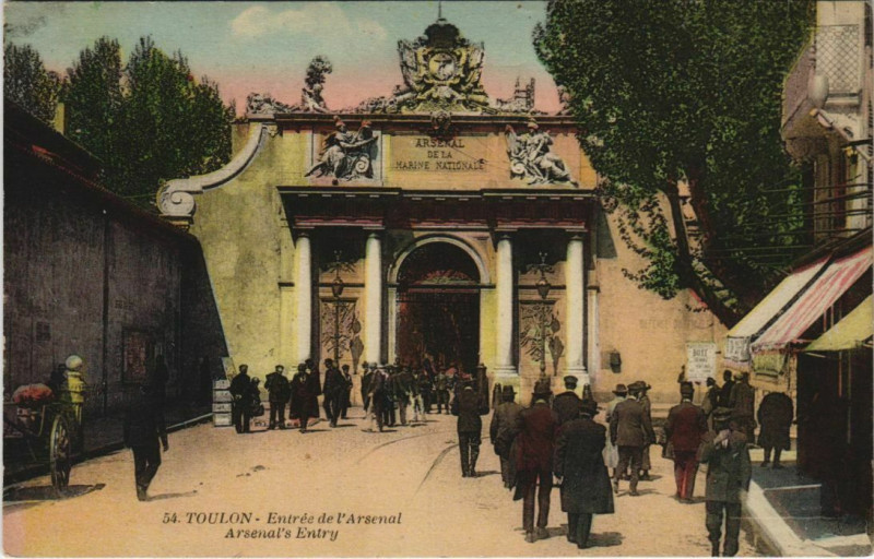 Carte postale ancienne Toulon Entree de l'Arsenal France à Toulon