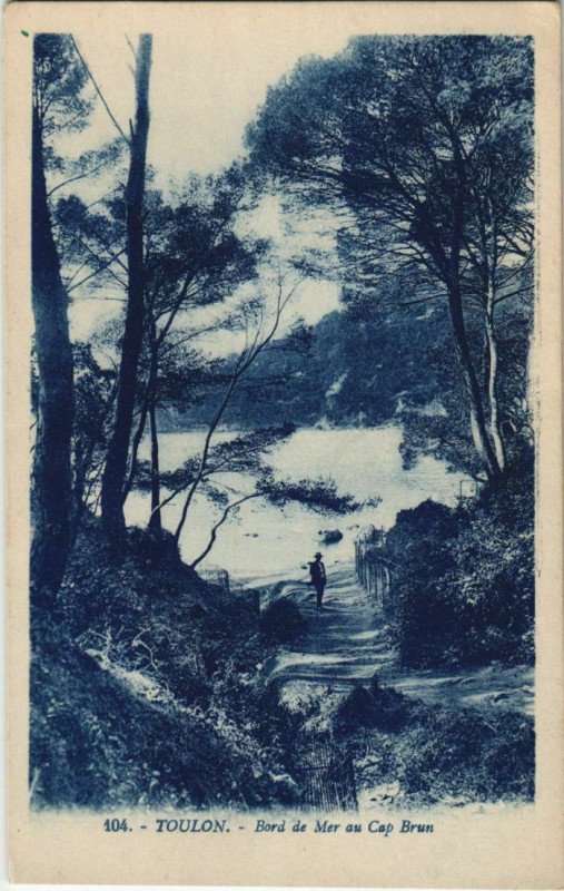 Carte postale ancienne Toulon Bord de mer au Cap Brun France à Toulon