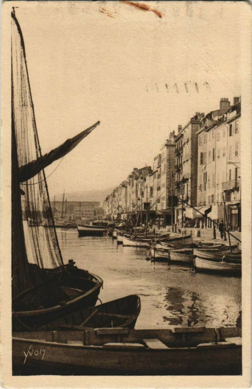 Carte postale ancienne Toulon Un coin du Port France à Toulon