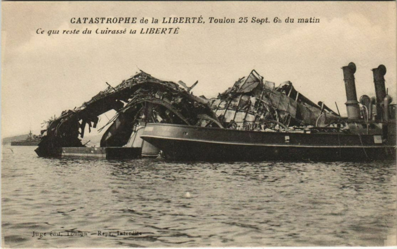 Carte postale ancienne Toulon Catastrophe de la Liberte France à Toulon