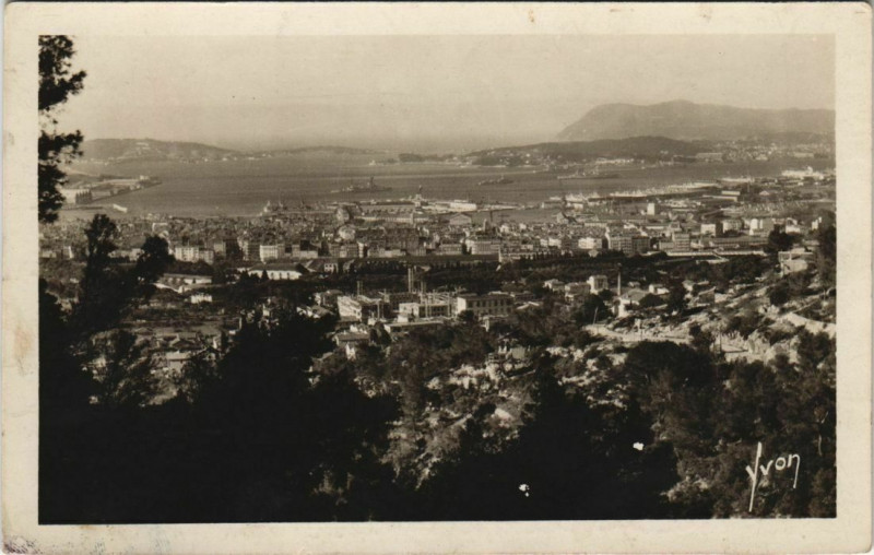 Carte postale ancienne Toulon vue generale France à Toulon