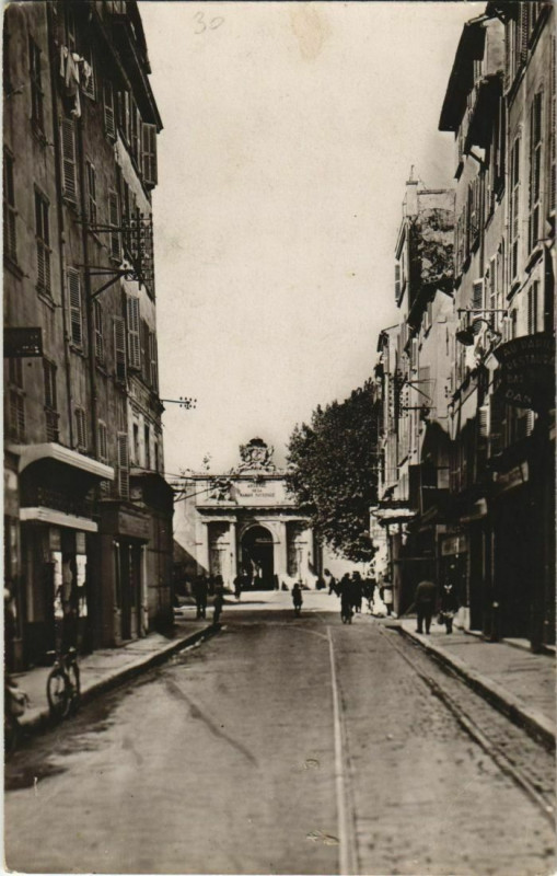 Carte postale ancienne Toulon Place Micholet ,L'Arsenal France à Toulon
