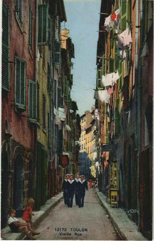 Carte postale ancienne Toulon Vieille Rue France à Toulon