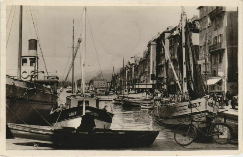 Carte postale ancienne Toulon Le Quai La Sinse France à Toulon