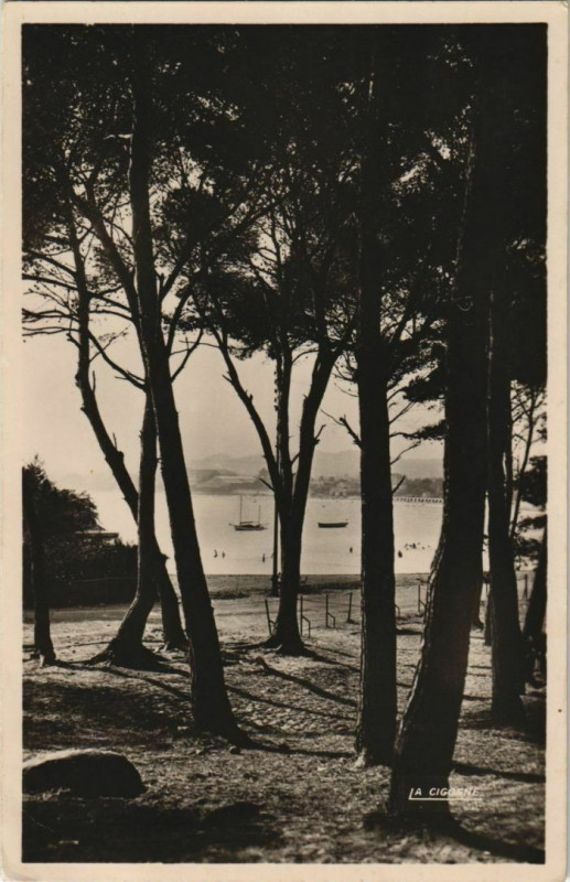 Carte postale ancienne Toulon Les Sablettes ,La Plage de Saint-Elme France à Toulon