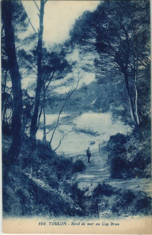 Carte postale ancienne Toulon Bord de mer au Cap Brun France à Toulon