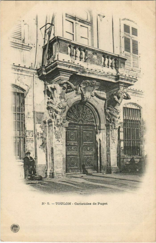 Carte postale ancienne Toulon Cariatides de Puget France à Toulon