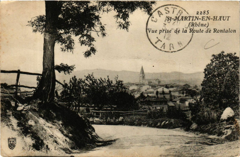 Carte postale ancienne St Martin en Haut - Vue prise de la Route de Rontalon à Rontalon