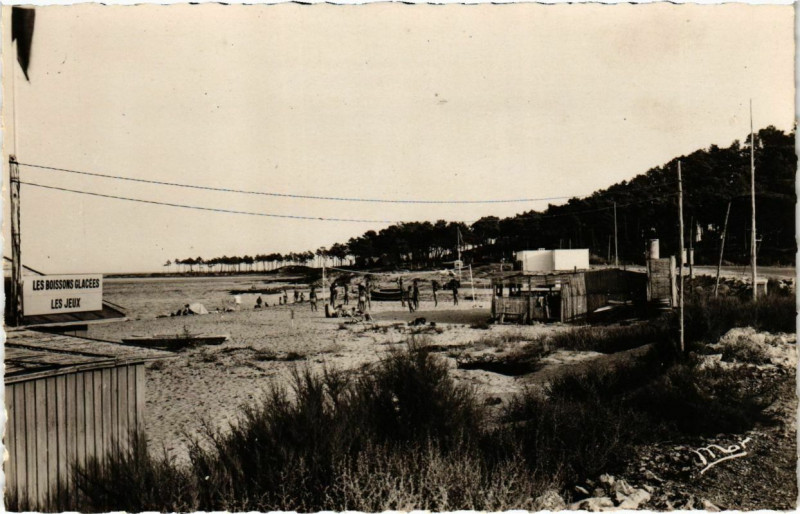 Carte postale ancienne Sainte-Maxime-sur-Mer - Les Sardinaux à Sainte-Maxime