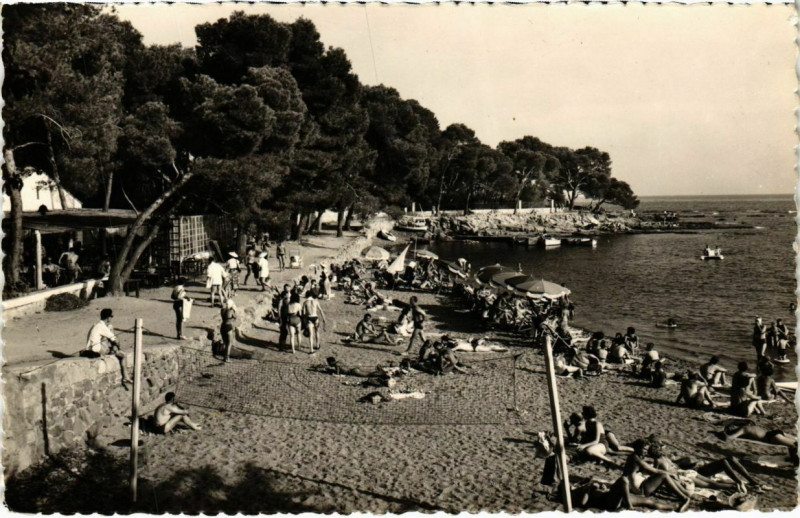 Carte postale ancienne Boulouris - La Plage