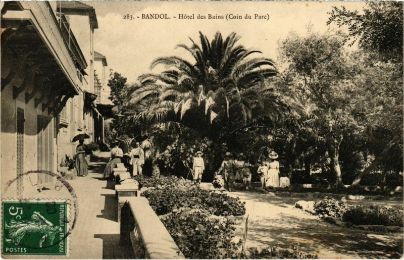 Carte postale ancienne Bandol - Hotel des Bains à Bandol