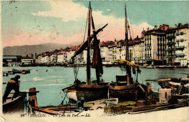 Carte postale ancienne Provence Var Toulon Port et voilers à Toulon