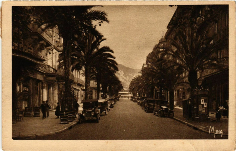 Carte postale ancienne Provence Var Toulon L'avenue Colbert à Toulon