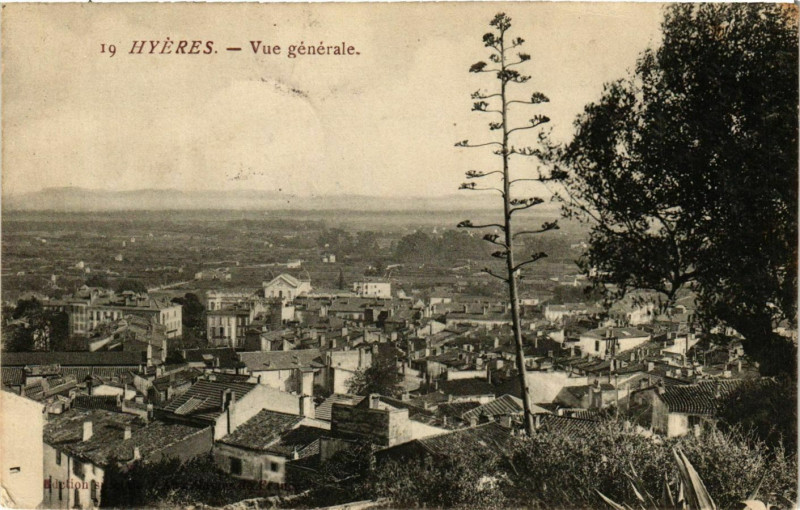 Carte postale ancienne Provence Var Hyeres Vue générale à Hyères