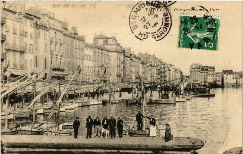 Carte postale ancienne Toulon Perspective du Port à Toulon