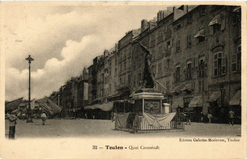Carte postale ancienne Toulon Quai Cronstadt à Toulon